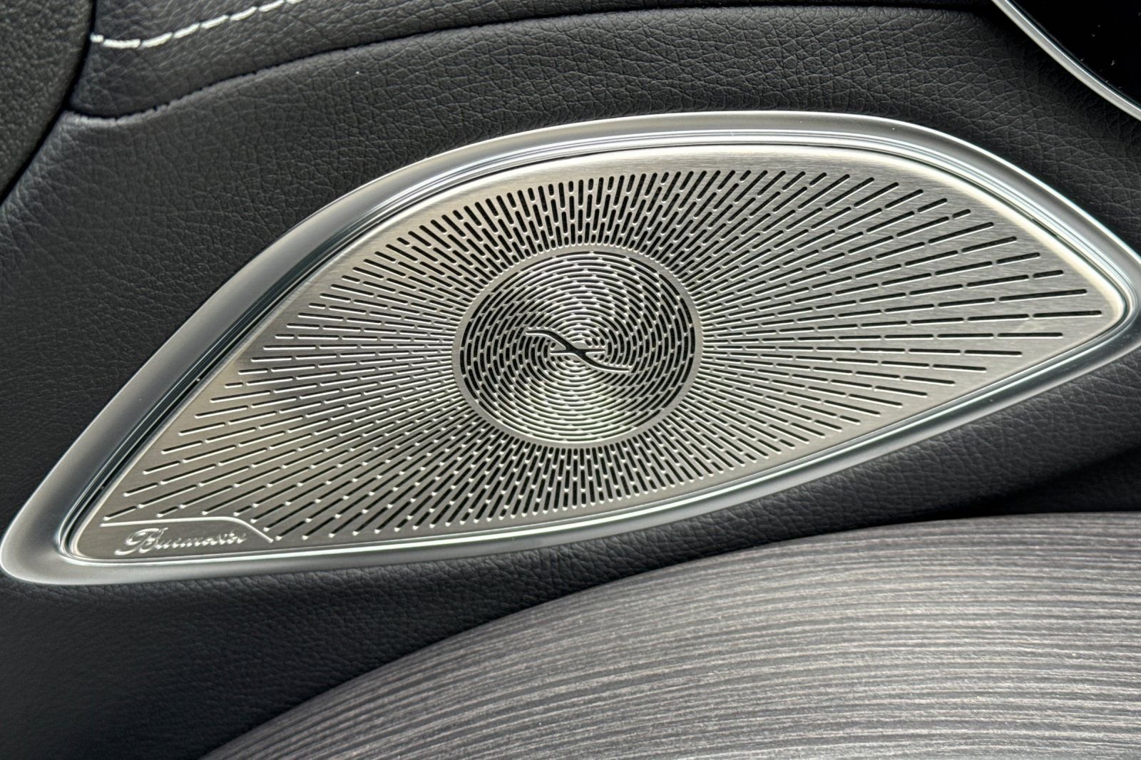 New 2026 Black Mercedes-Benz 400 image 5