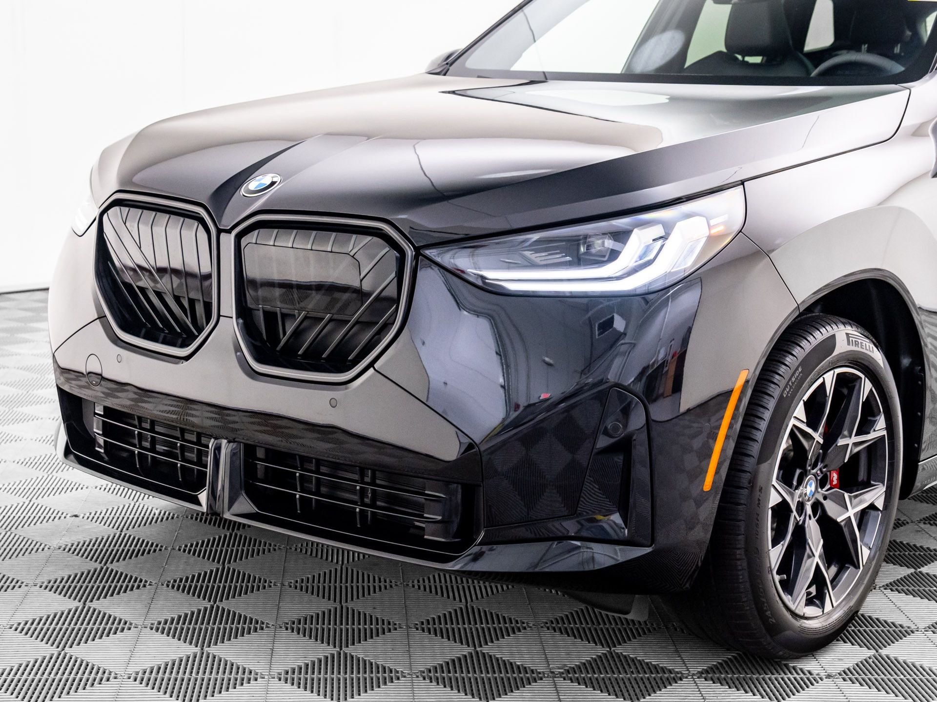 Certified Used 2026 Black Sapphire Metallic BMW 30 xDrive image 34
