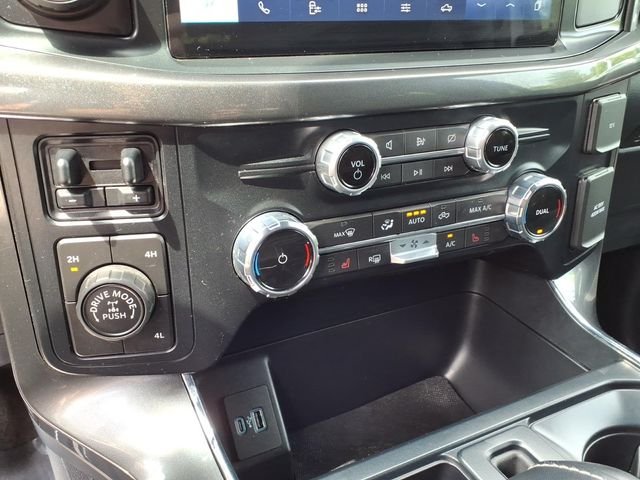 Used 2022 White Ford XLT image 27