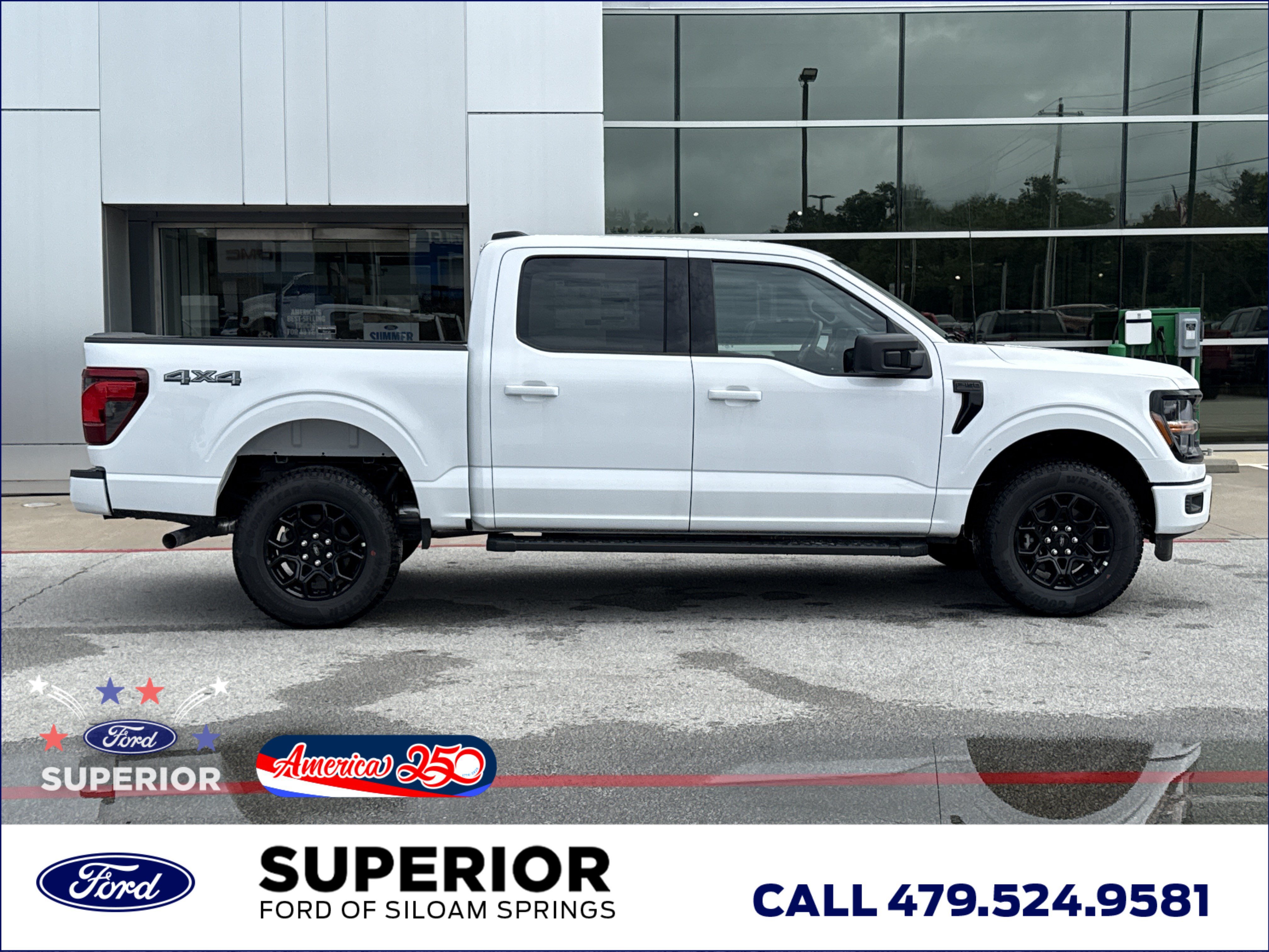 New 2026 Oxford White Ford XLT 4WD image 2