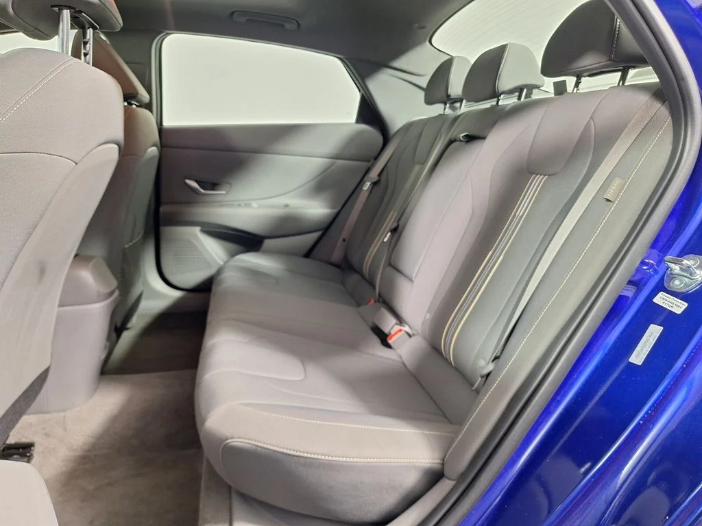 Used 2025 Intense Blue Hyundai SEL Convenience image 23