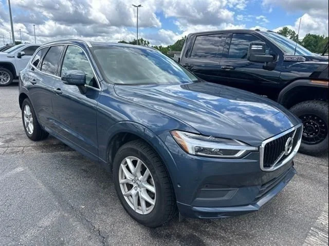 2019 Volvo XC60 T5 Momentum FWD's photo