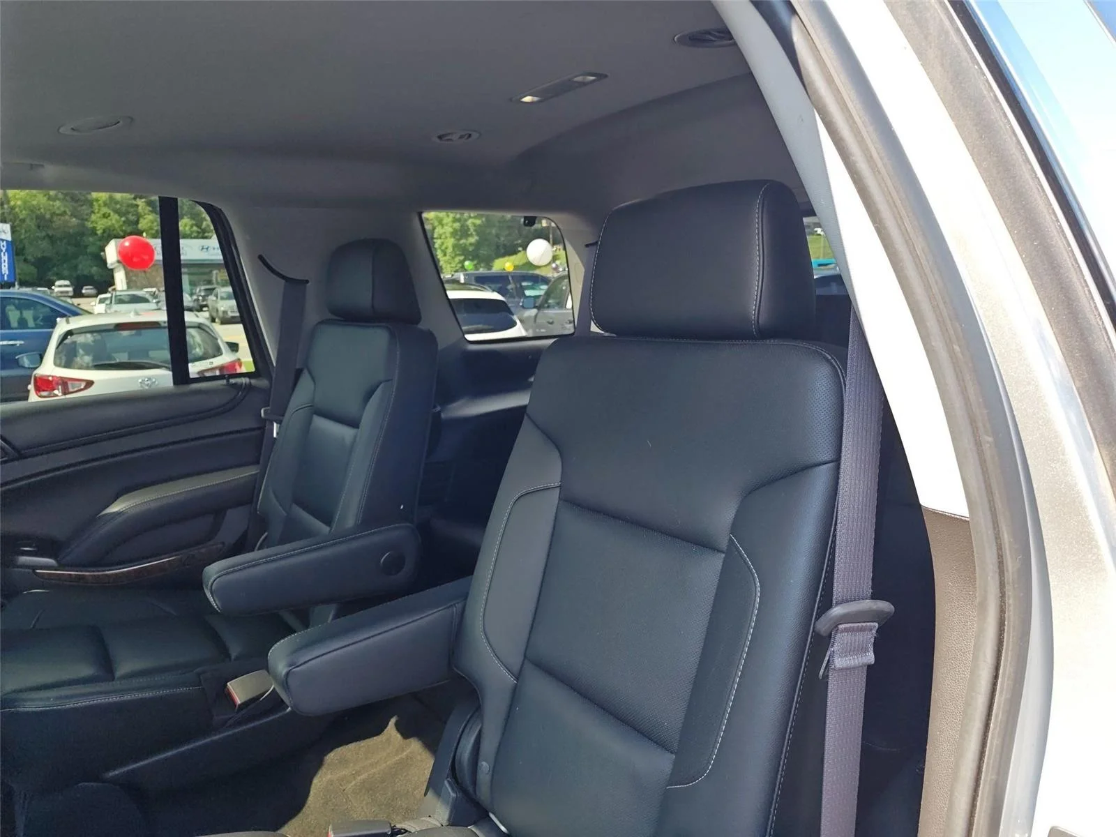 Used 2016 Silver Ice Metallic Chevrolet LTZ image 34