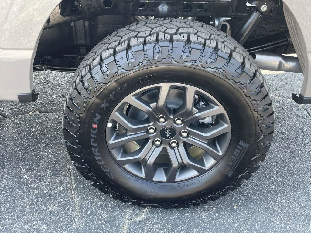 New 2026 Gray Ford Tremor image 9