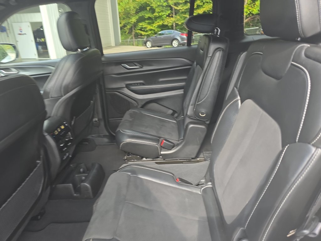 Used 2024 White Jeep Altitude X image 16