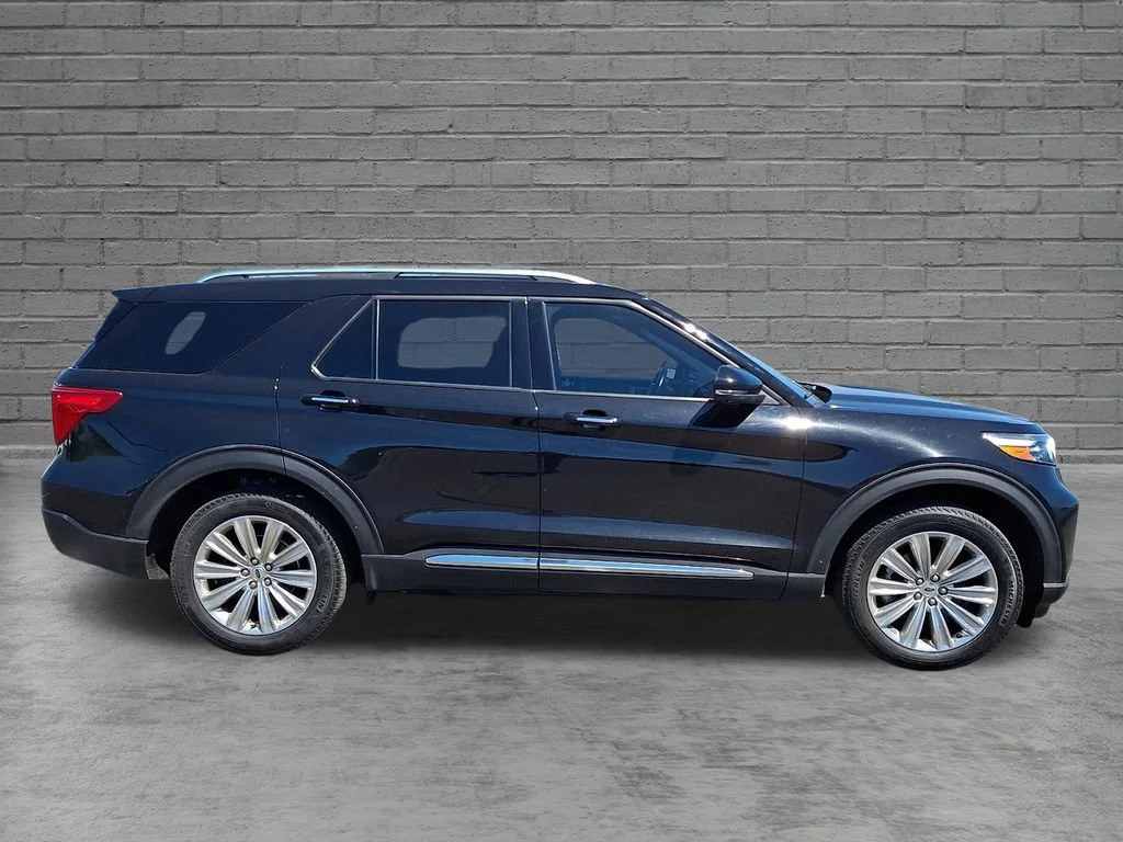 Used 2020 Black Ford Limited image 13