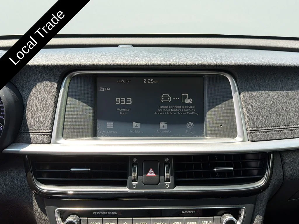 Used 2019 Snow White Pearl Kia LX image 24