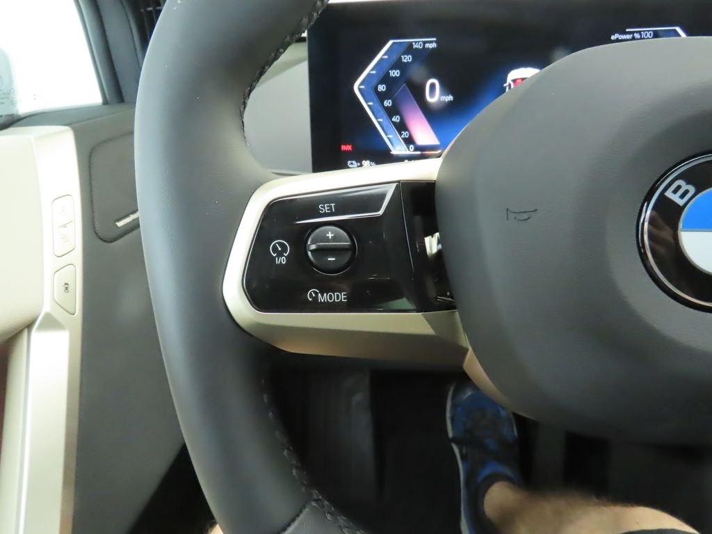 2026 BMW iX 60 - Photo 12
