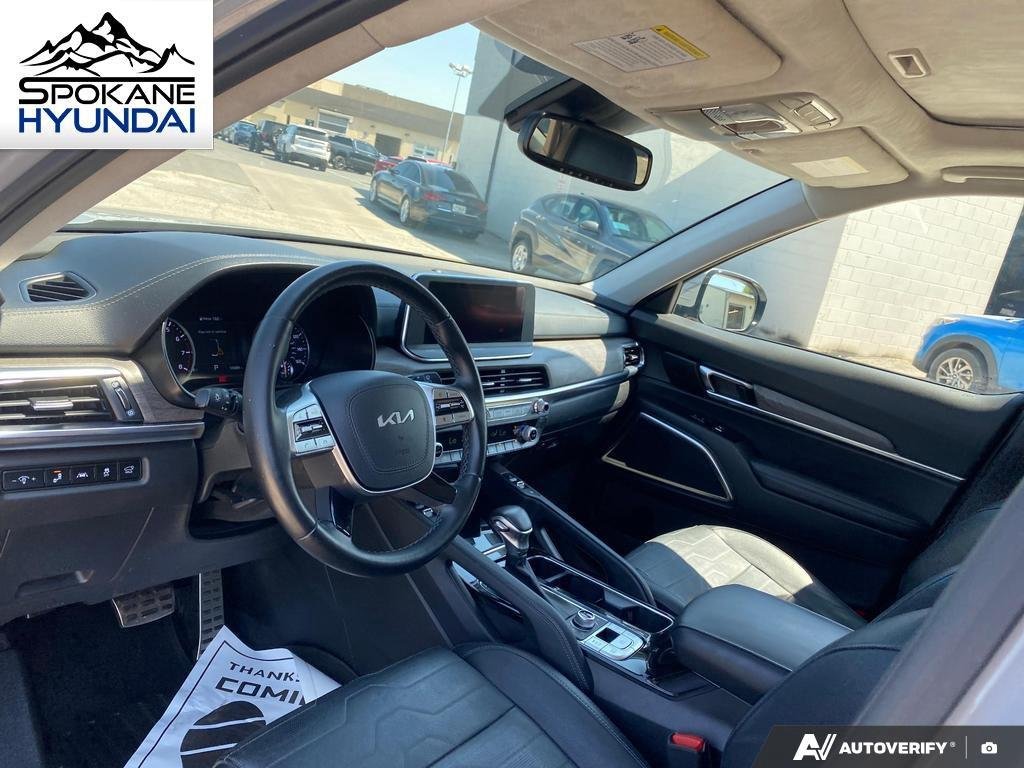 Used 2022 Wolf Gray Kia SX image 16