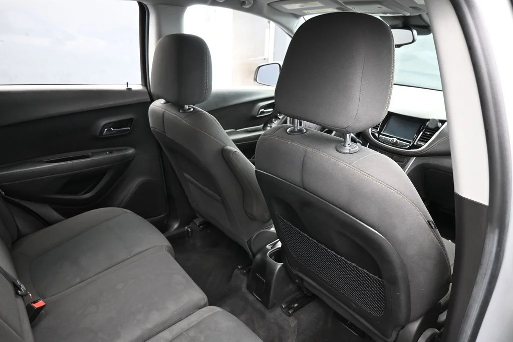Used 2017 Silver Ice Metallic Chevrolet LS image 38