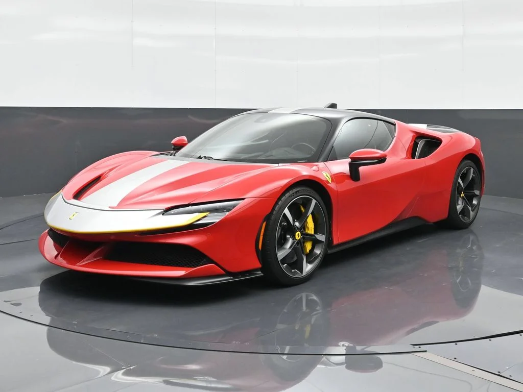 Used 2021  Ferrari Base image 1
