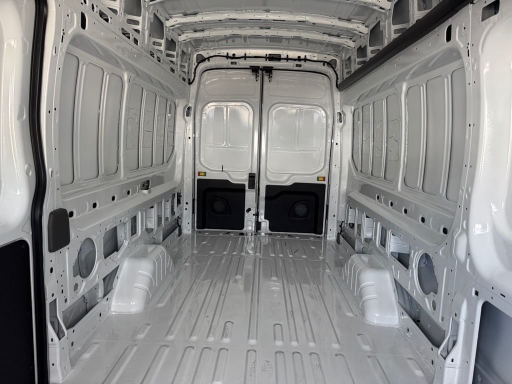 New 2026 Oxford White Ford Cargo Van image 9