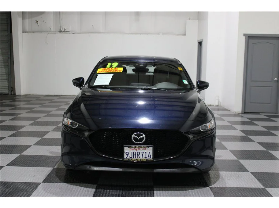 Used 2019 Deep Crystal Blue Mica Mazda Hatchback 4D image 2