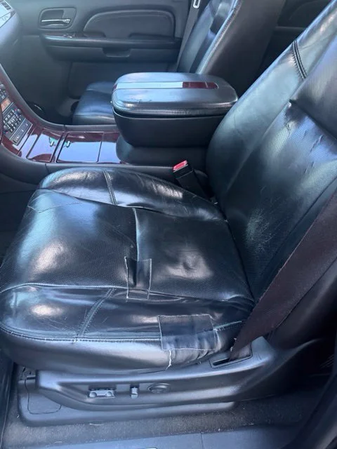 Used 2008 Black Cadillac Base image 7