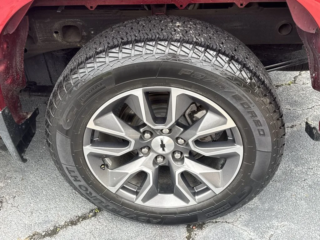 Used 2019 Red Chevrolet RST image 19