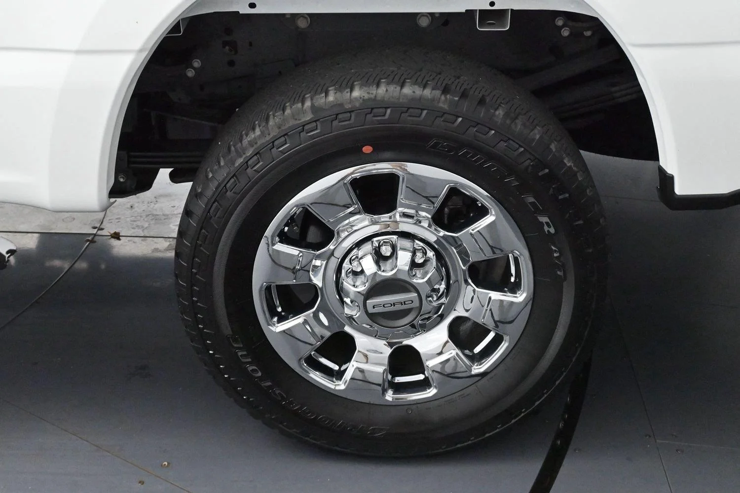 Used 2025 White Ford XL image 33
