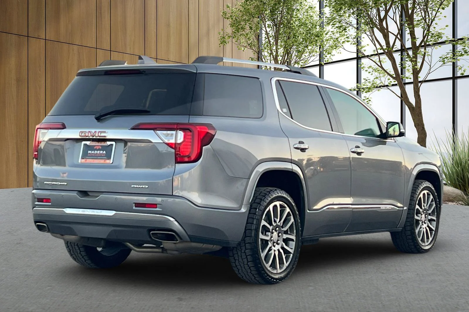 Used 2021 SATIN STEEL METALLIC GMC Denali image 4