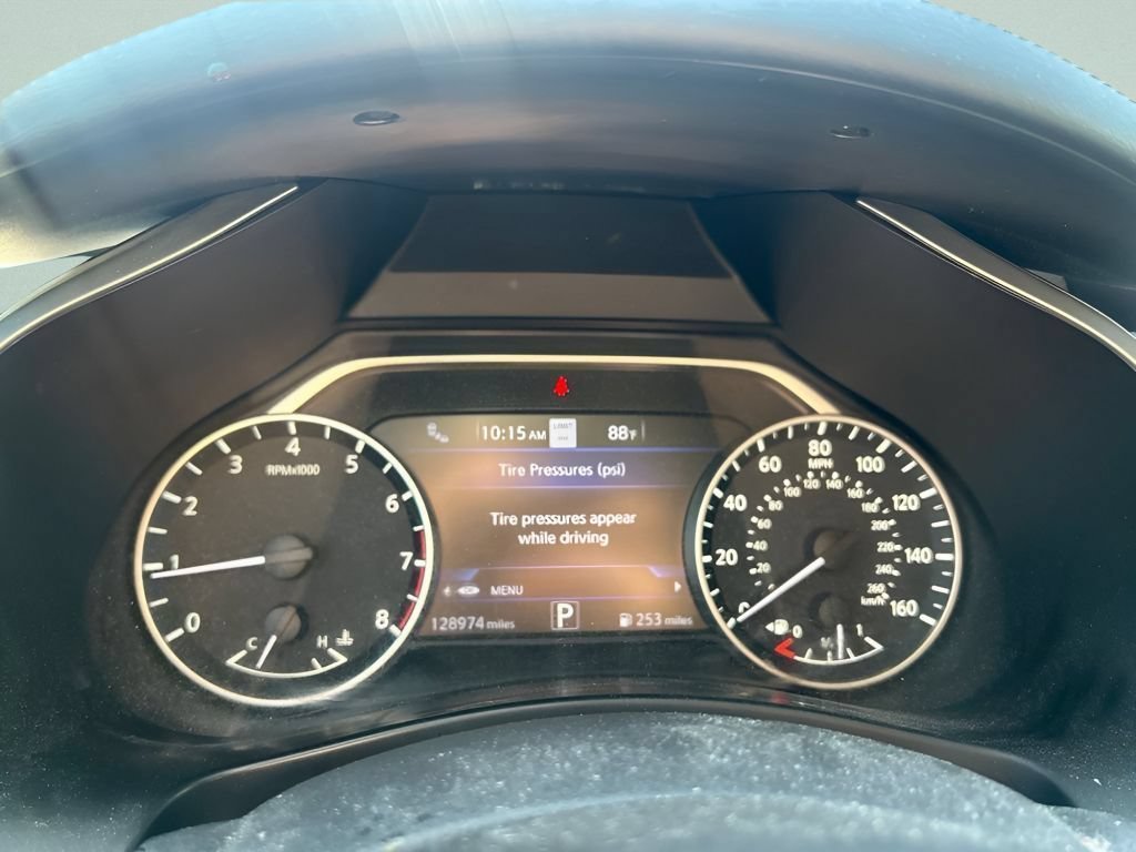 Used 2022 Gun Metallic Nissan SL image 24