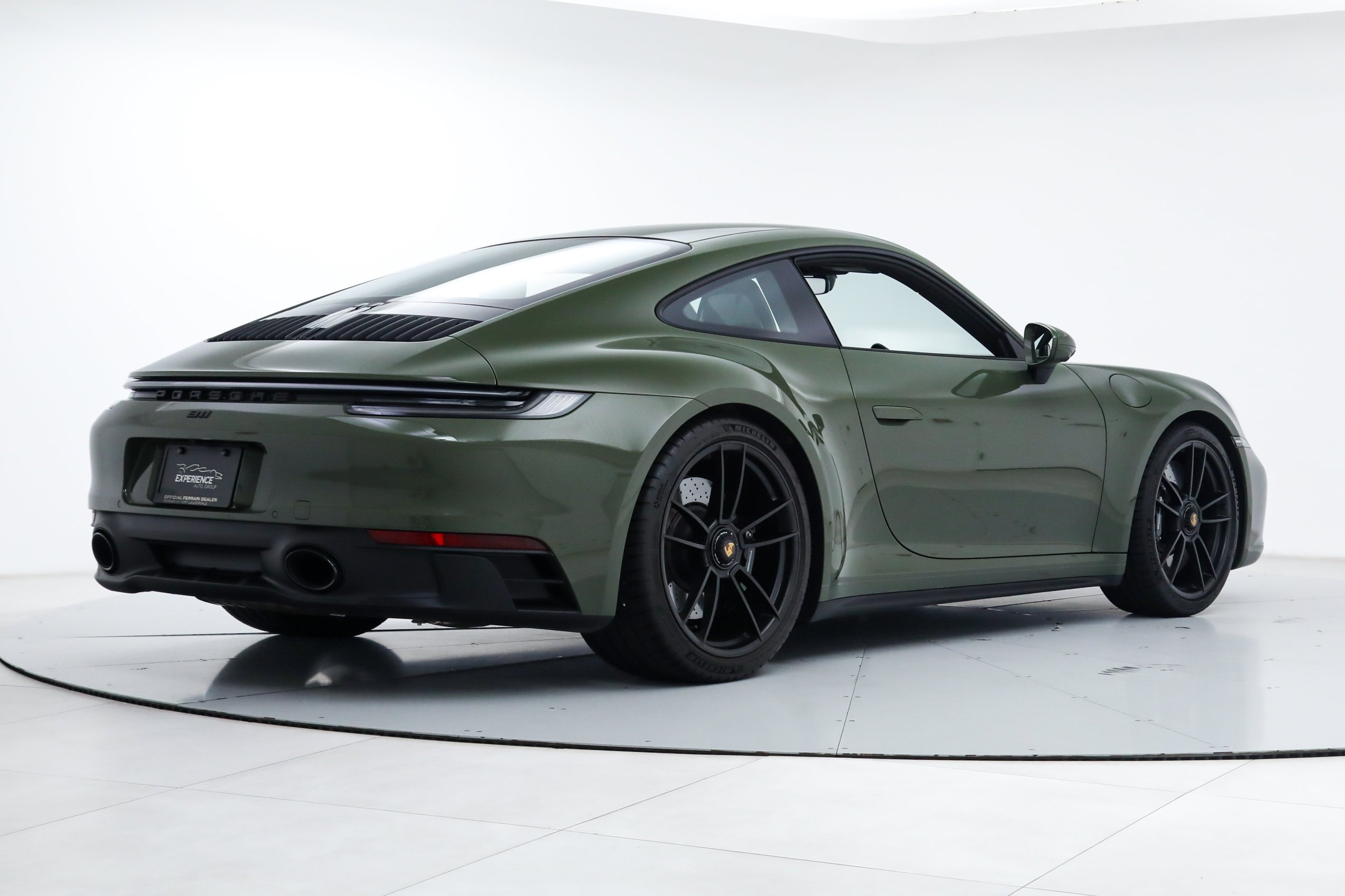 Used 2024 Green Porsche Carrera GTS Coupe image 5