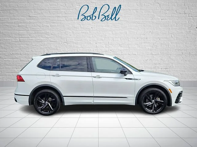 Used 2023 White Volkswagen 2.0T SE R-Line Black image 7