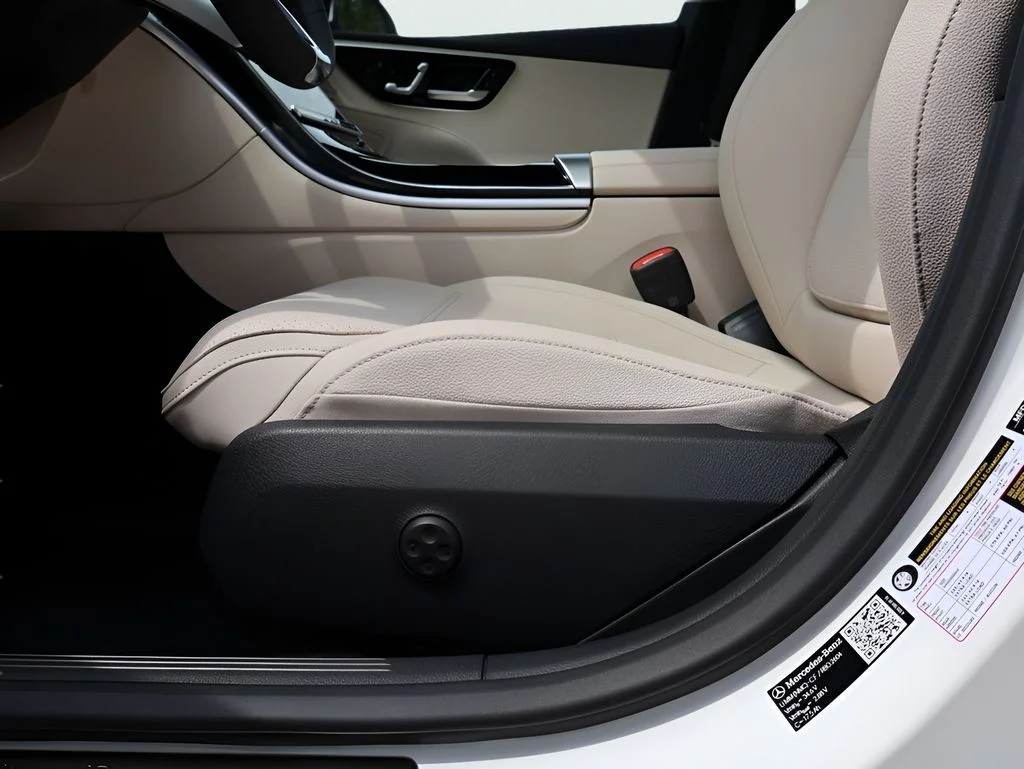 New 2026 Polar White Mercedes-Benz C 300 image 35