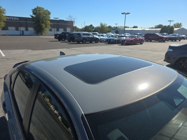 Used 2025 Gray Honda  image 8
