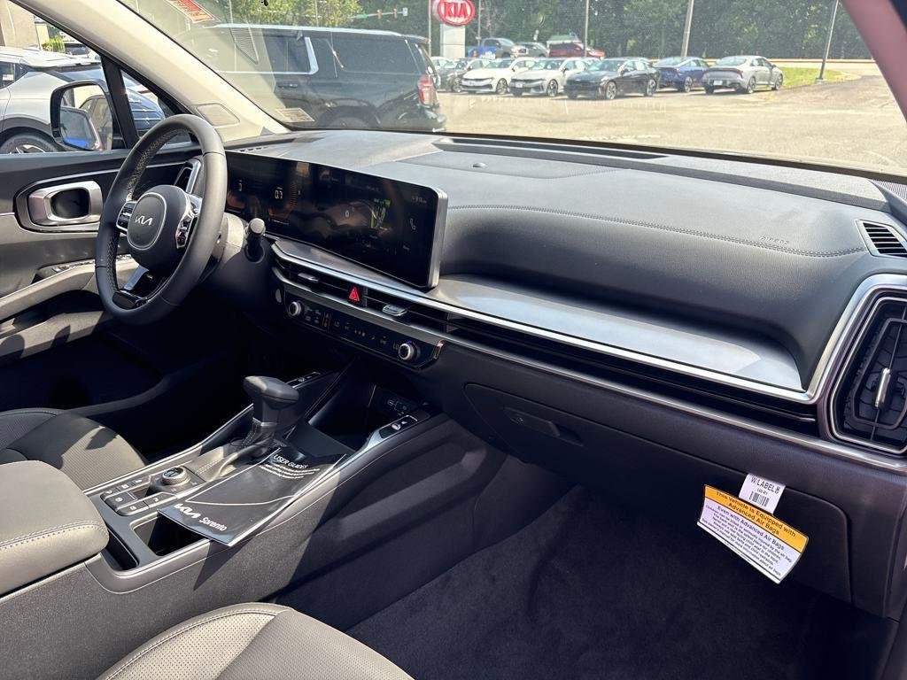2025 Kia Sorento S - Photo 33