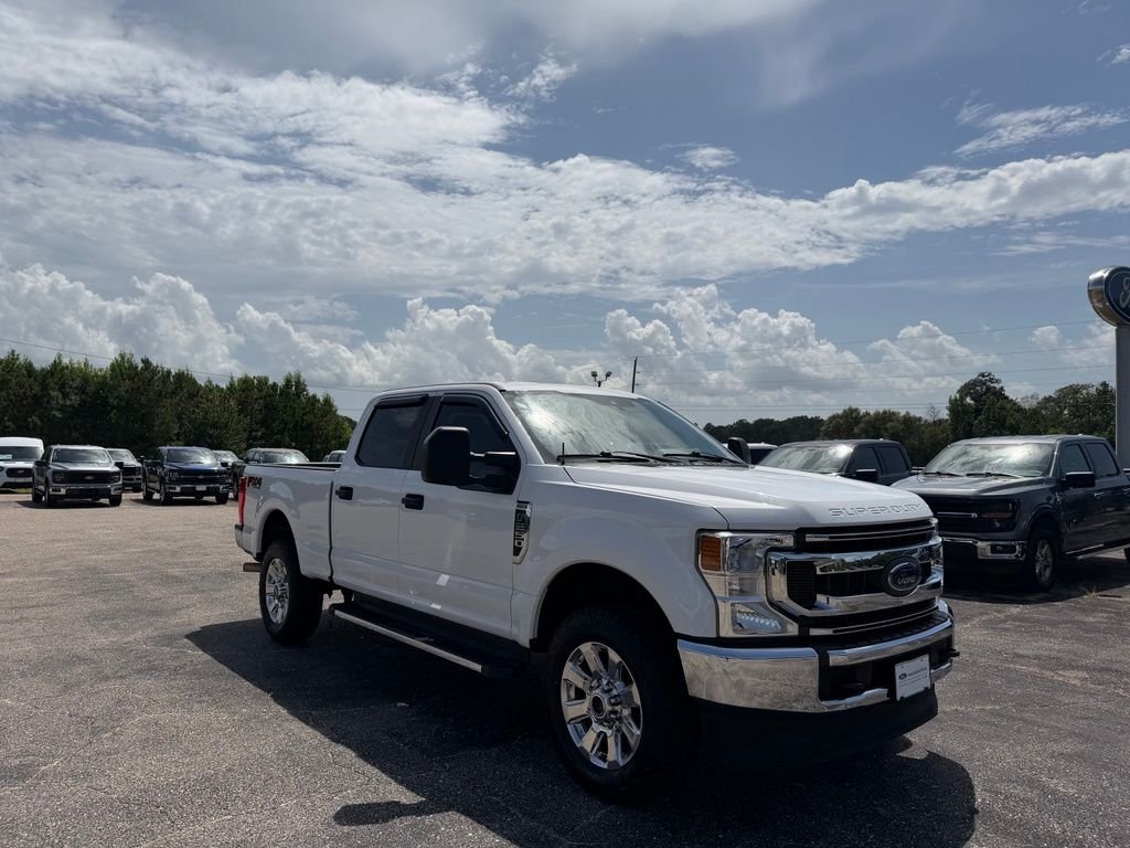 Used 2021 White Ford XL image 16