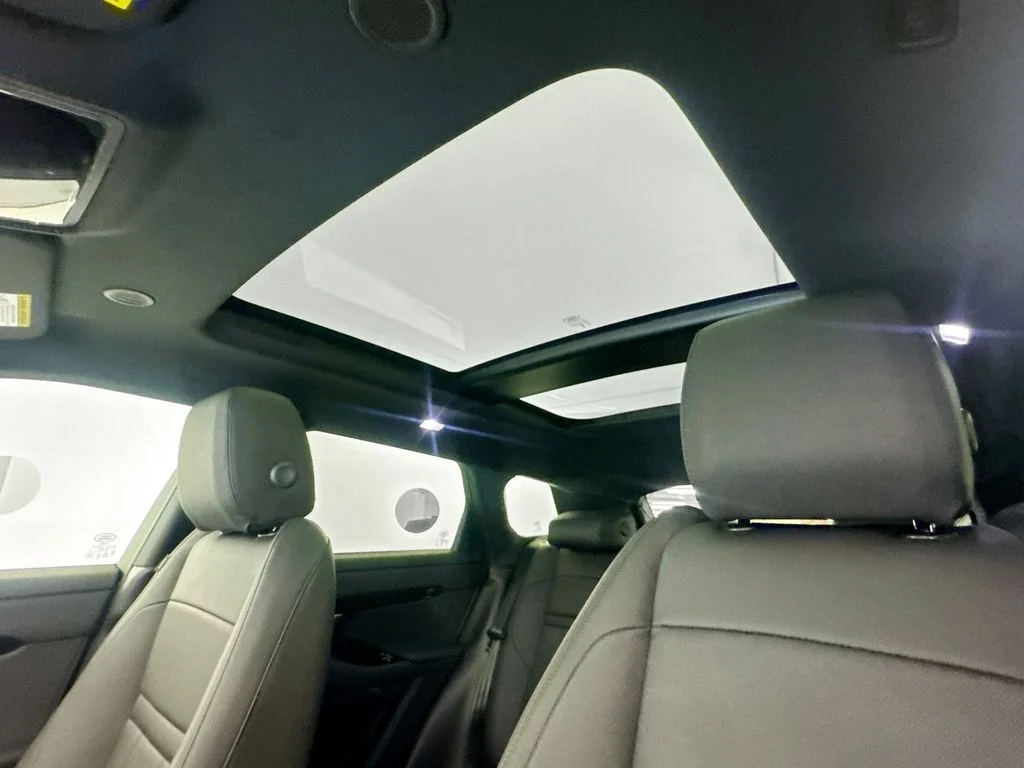 New 2026 Santorini Black Land Rover Core S image 21