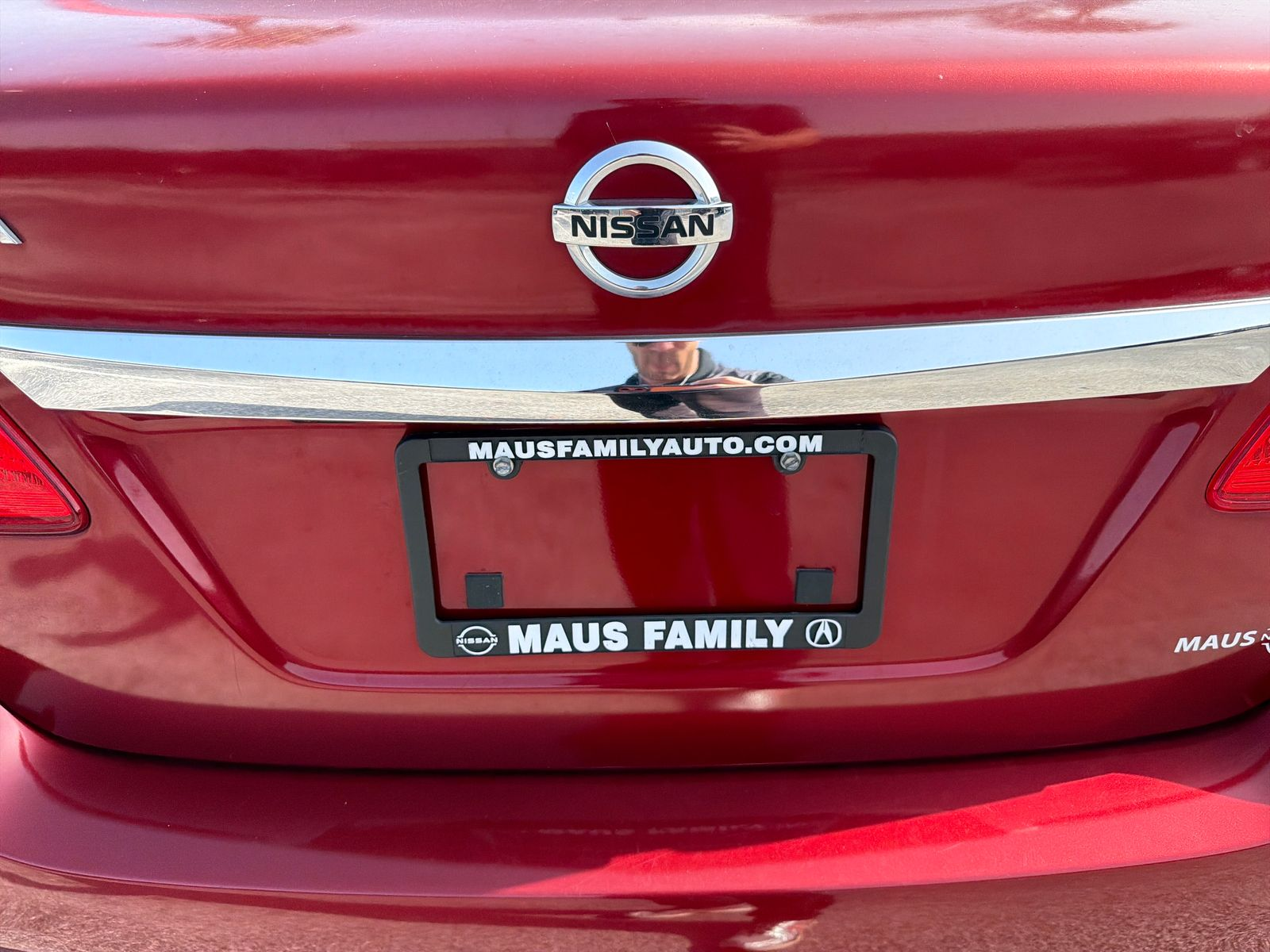 Used 2017 Red Nissan SV image 37