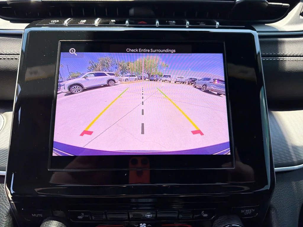 Used 2025 Red Jeep Altitude X image 28