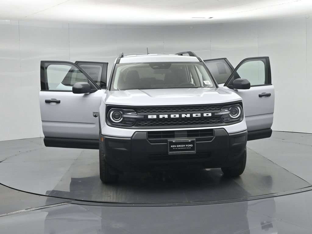 New 2026 Space White Metallic Ford Big Bend image 31