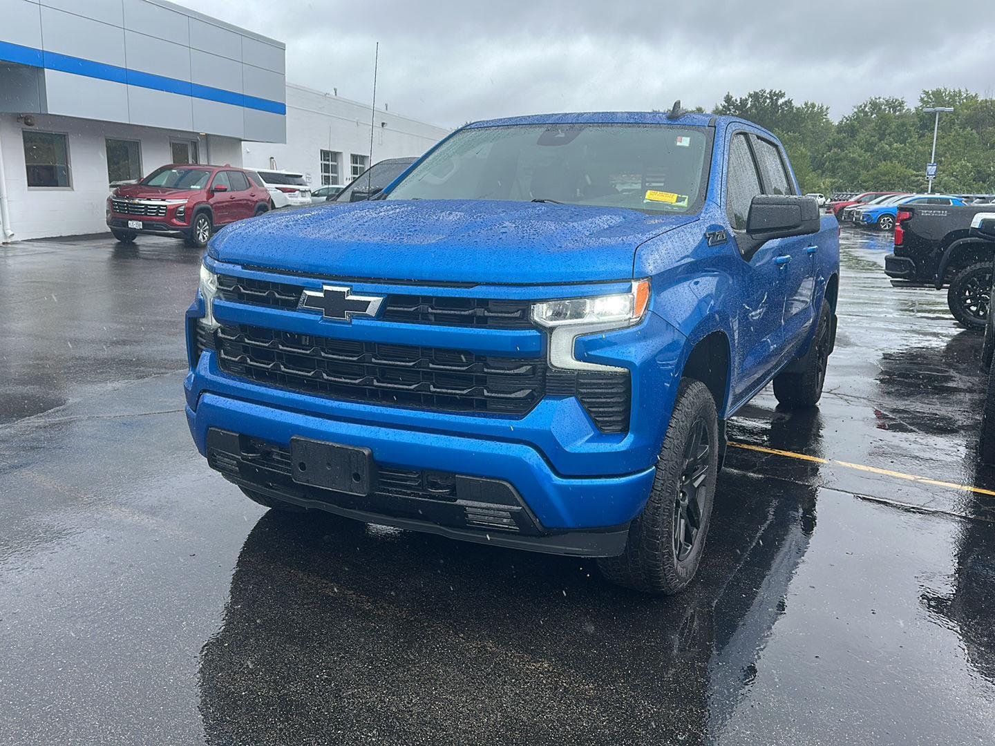 Used 2023 Glacier Blue Metallic Chevrolet RST image 5