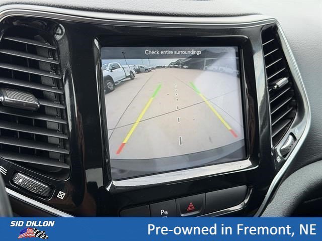 Used 2020 Diamond Black Crystal Pearlcoat Jeep Limited image 10