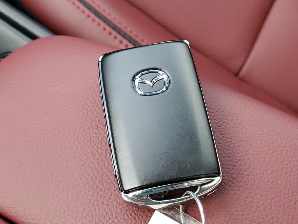 New 2026 Wind Chill Pearl Mazda Premium AWD image 33