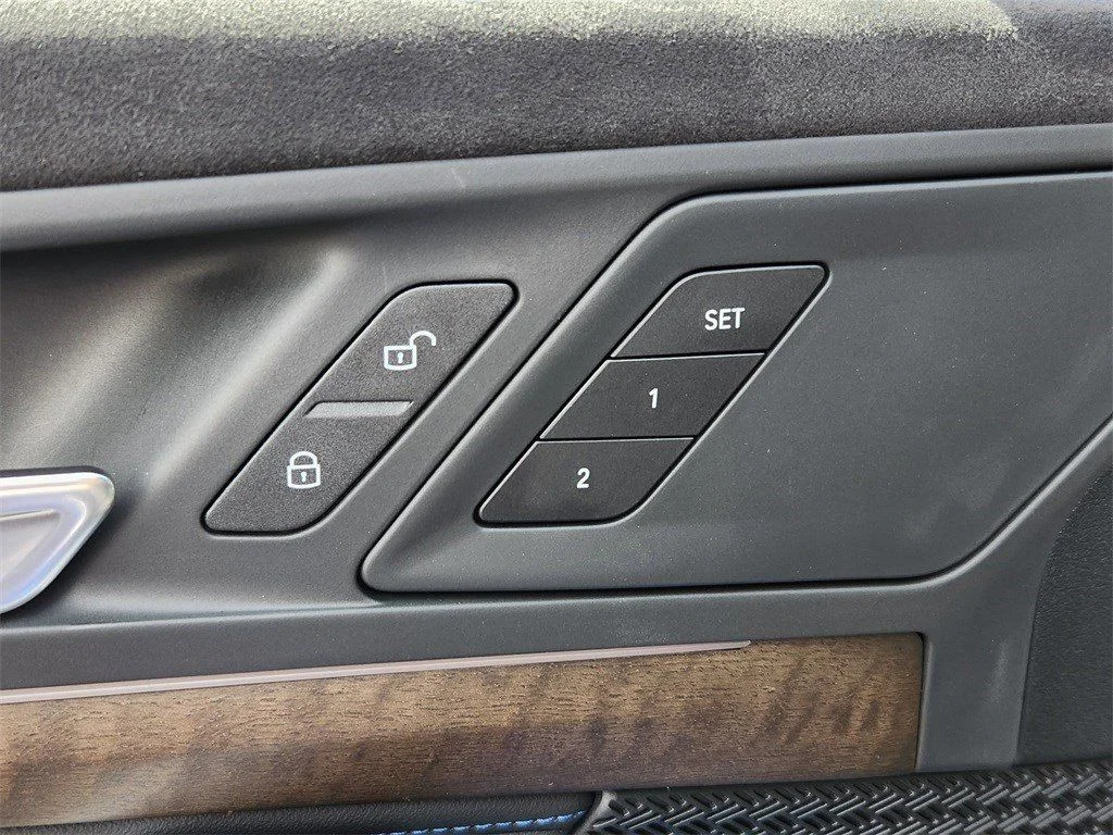 2026 BMW X1 28i - Photo 16