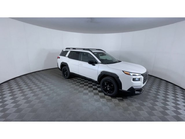 New 2026 CRYSTAL WHITE PEARL Subaru Limited image 2