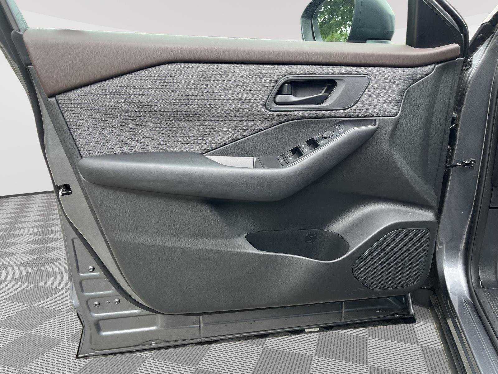 Used 2023 Gun Metallic Nissan S image 18
