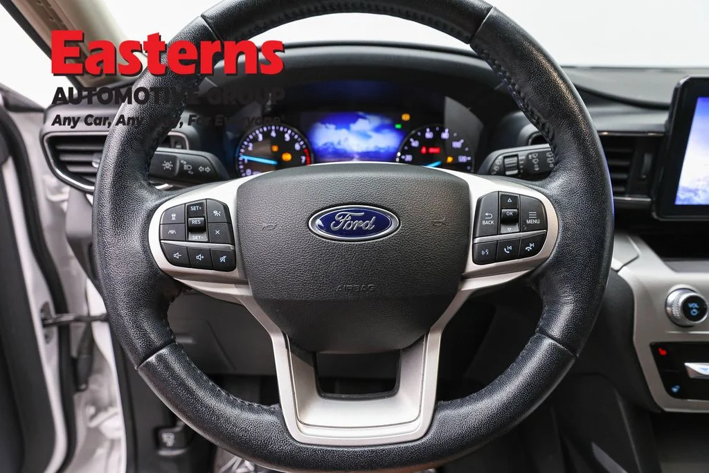 Used 2022 White Ford XLT image 10