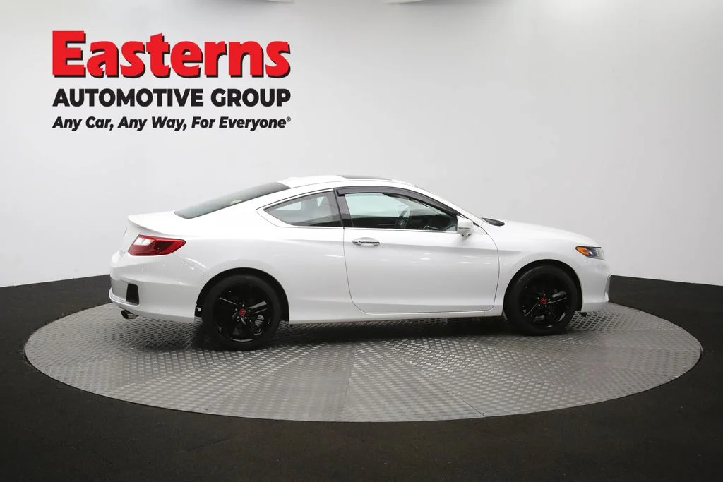 Used 2015 White Honda EX-L image 43