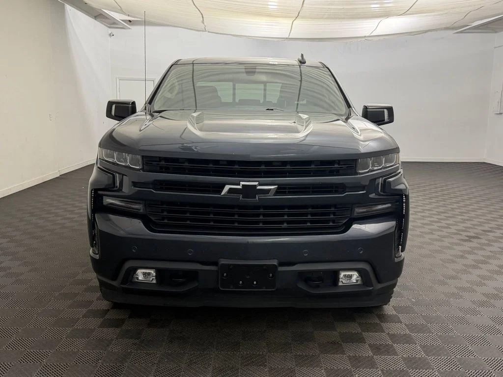 Used 2022 Shadow Gray Metallic Chevrolet RST image 6