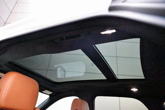 2026 Jaguar F-Pace R-Dynamic S - Photo 12