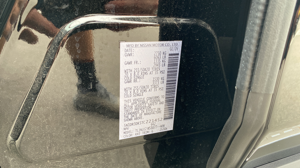 Used 2026 Super Black Nissan Platinum image 41