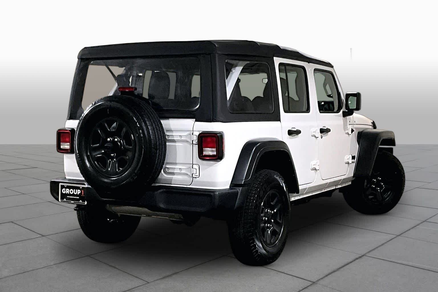 Used 2022 Bright White Clearcoat Jeep Unlimited Sport image 12
