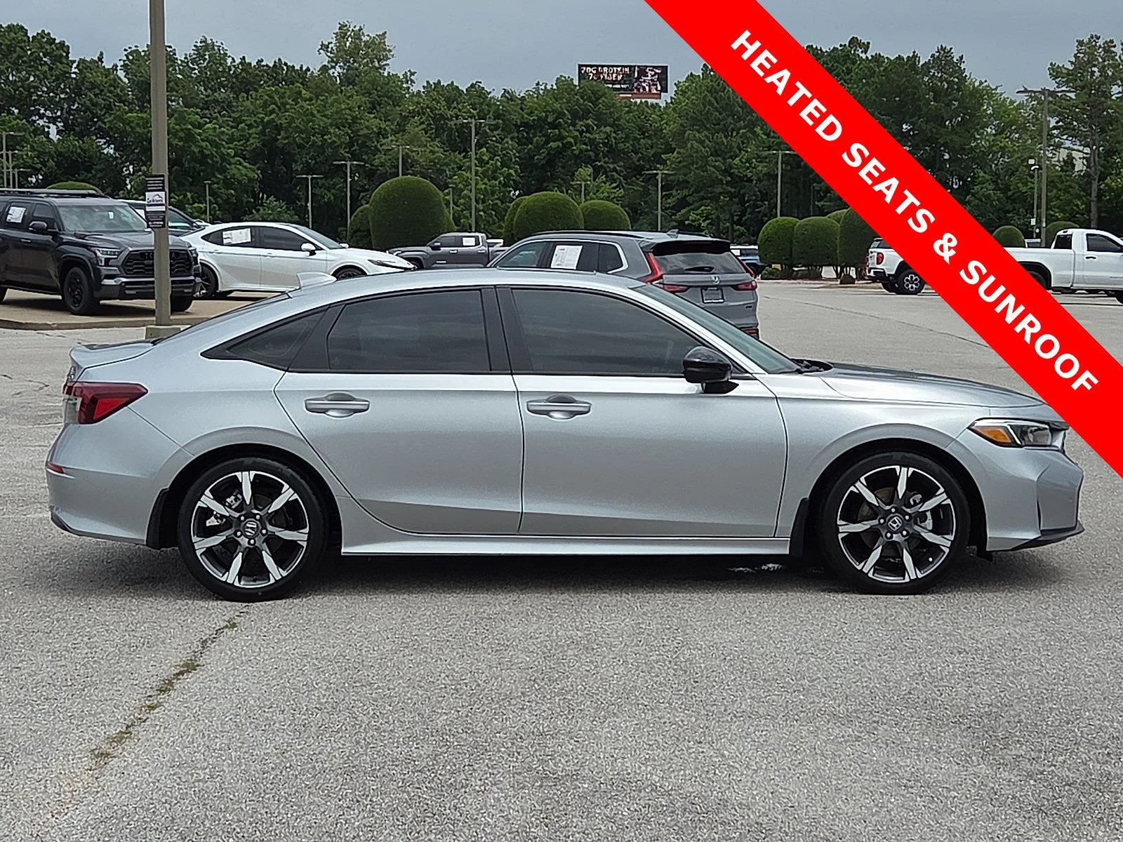 Used 2025 Solar Silver Metallic Honda Sport Touring image 6