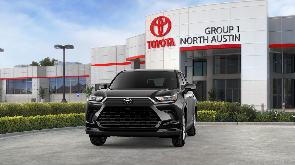 New 2026 Midnight Black Metallic Toyota XLE image 26