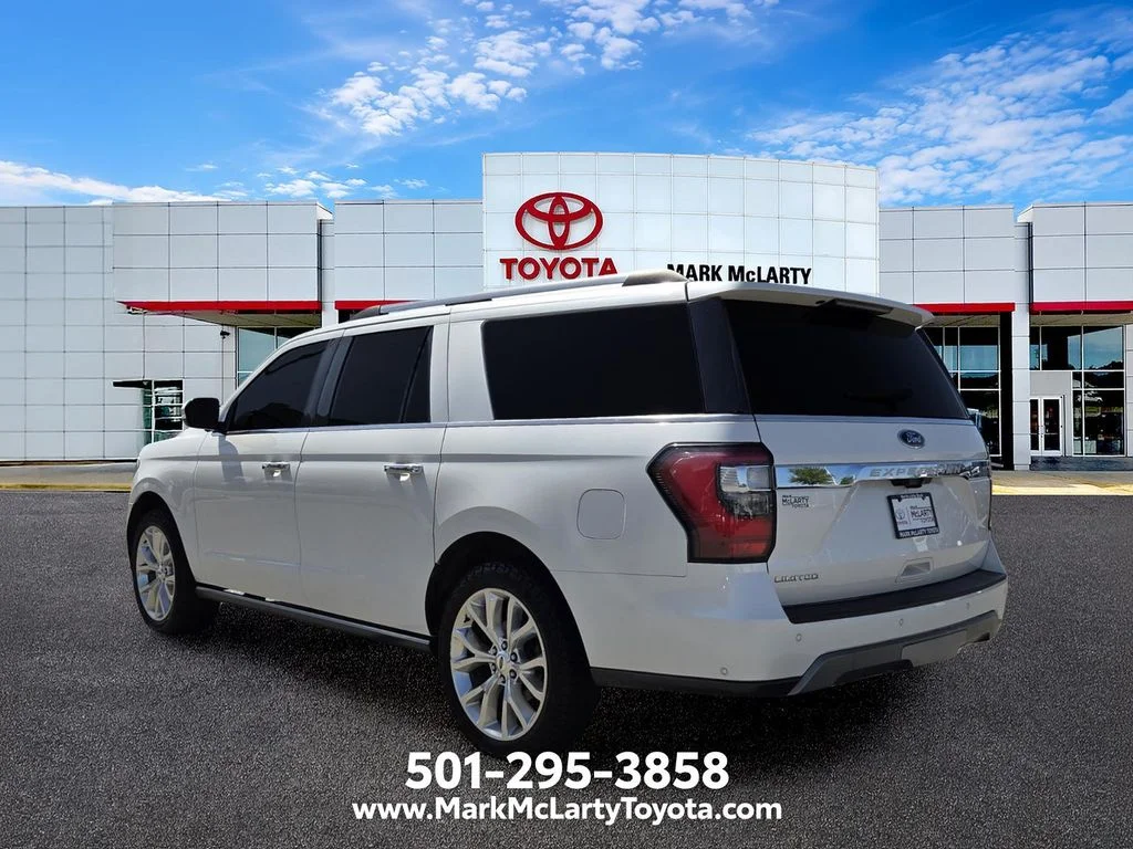 Used 2018 White Ford Limited image 3