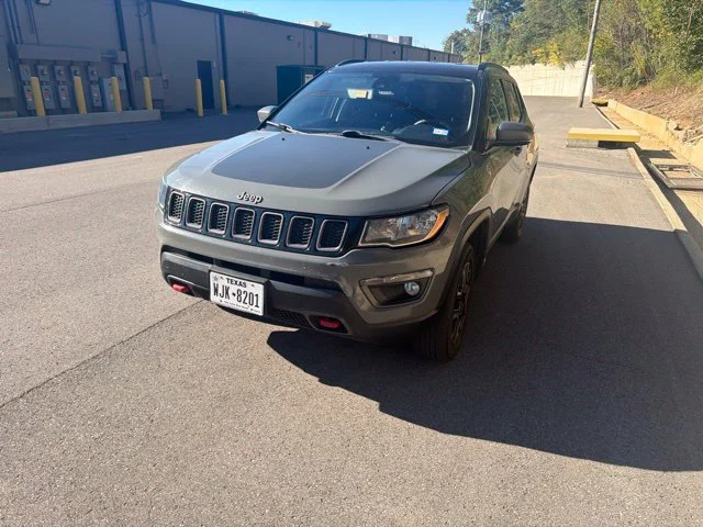 Used 2021 Gray Jeep Trailhawk image 3