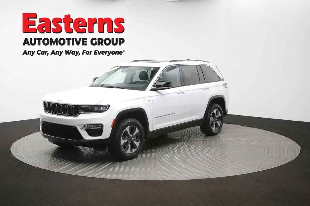 Used 2022 White Jeep 4xe image 59