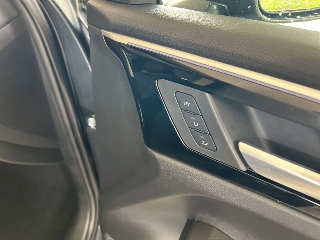 2025 Mitsubishi Outlander Plug-in Hybrid SEL Black Edition - Photo 29